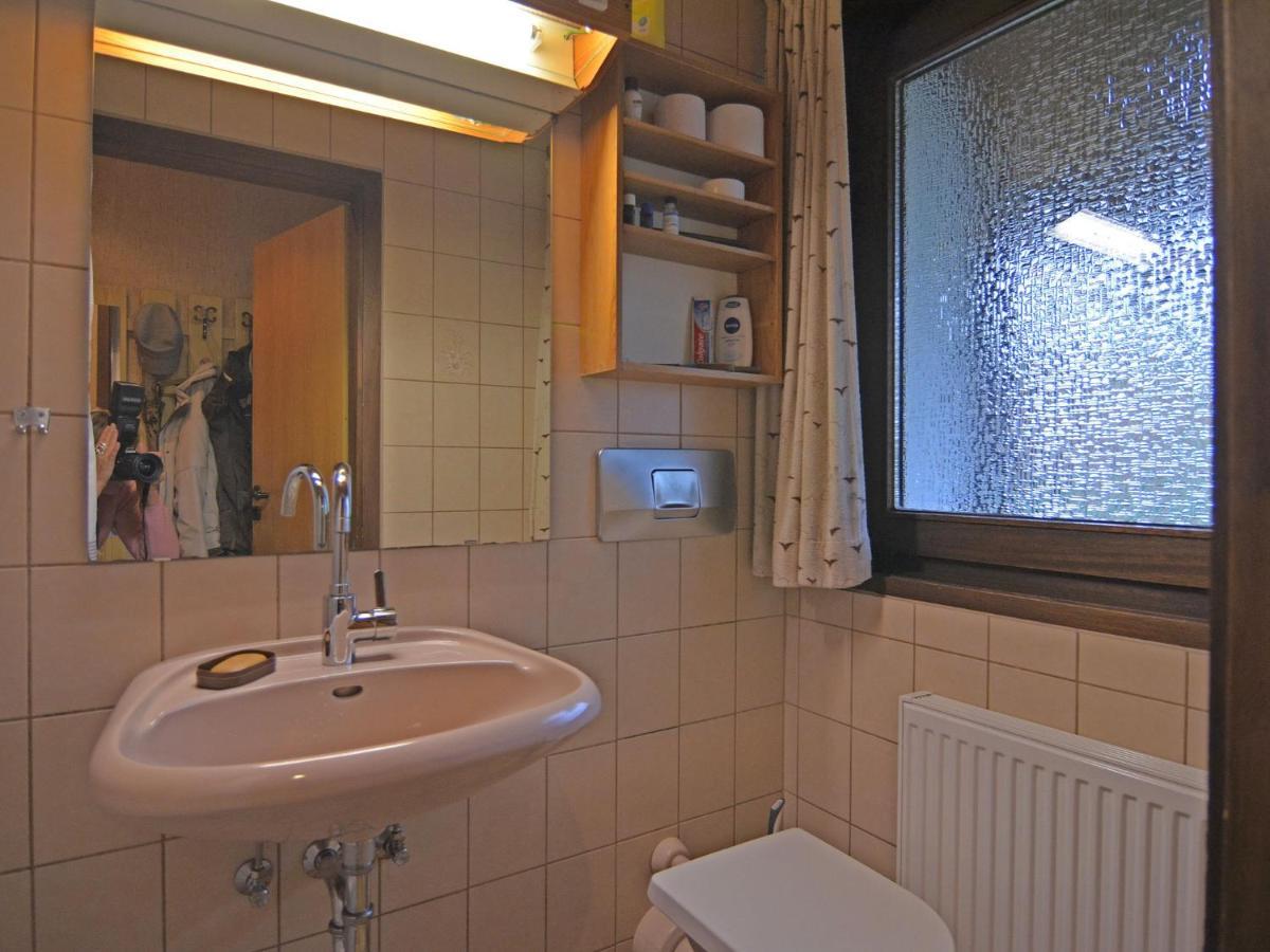 Furnished Bungalow With Peaceful Neighbourhood Meschede Exterior photo